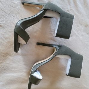 Mix No 6 super cute heals!